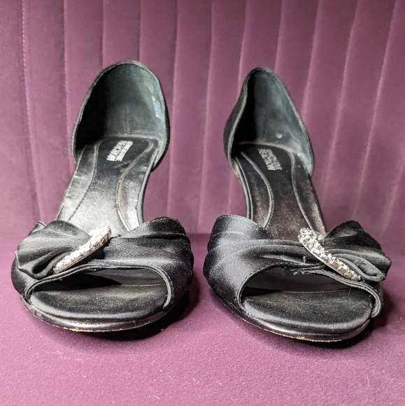 Kenneth Cole Reaction Size 7 Black Satin‎ Formal Heels with Rhinestones - Picture 3 of 6